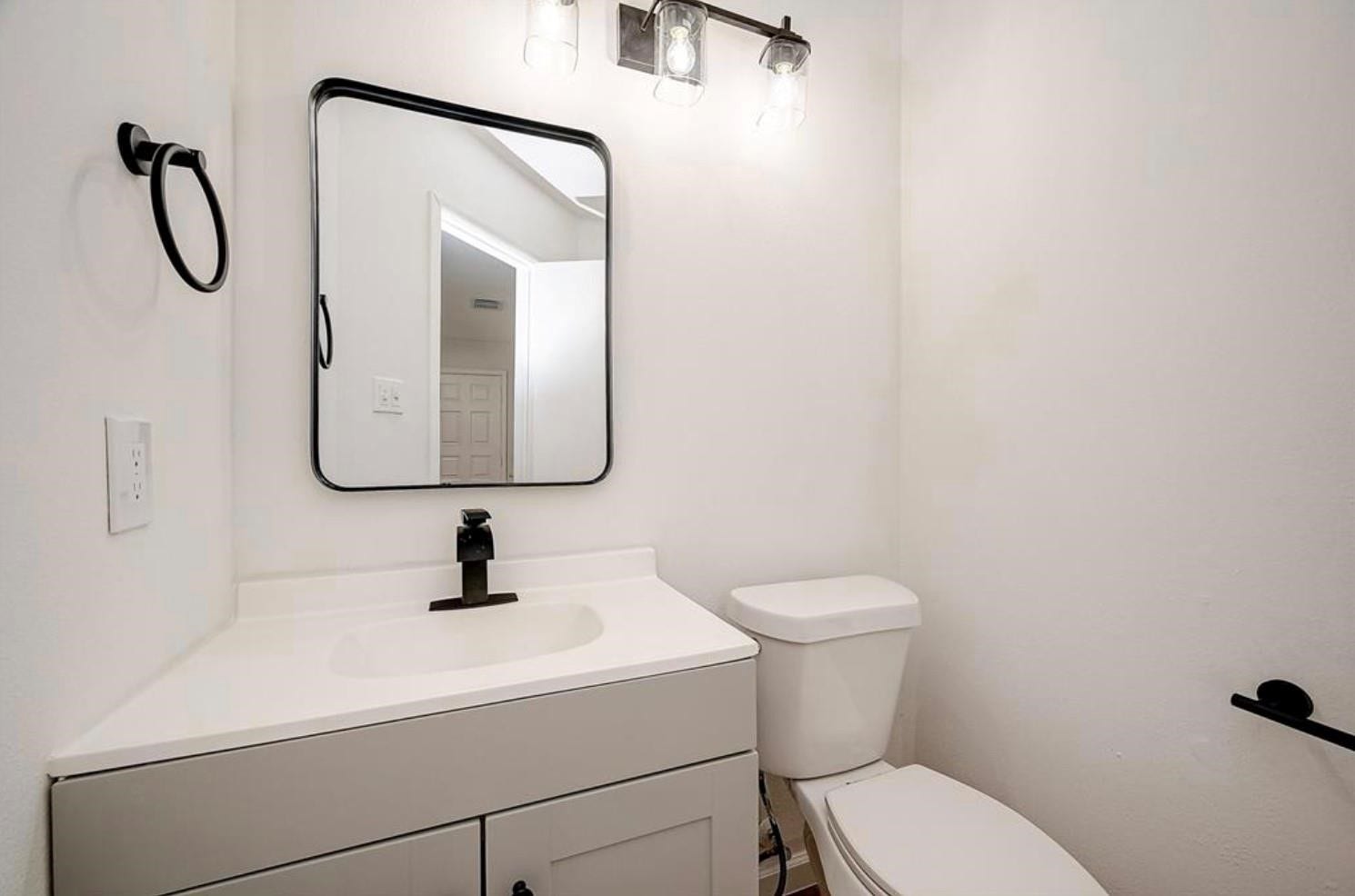 17047 Carbridge Drive, Houston, TX 77084 17047 Carbridge Drive, Houston, TX 77084