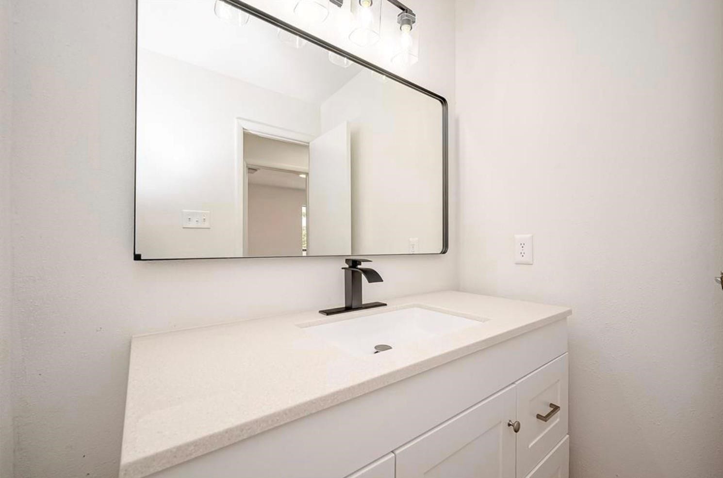 17047 Carbridge Drive, Houston, TX 77084 17047 Carbridge Drive, Houston, TX 77084