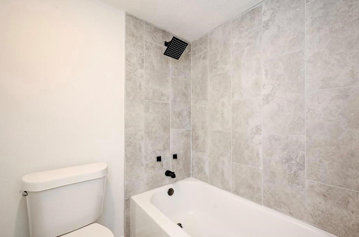 17047 Carbridge Drive, Houston, TX 77084 17047 Carbridge Drive, Houston, TX 77084