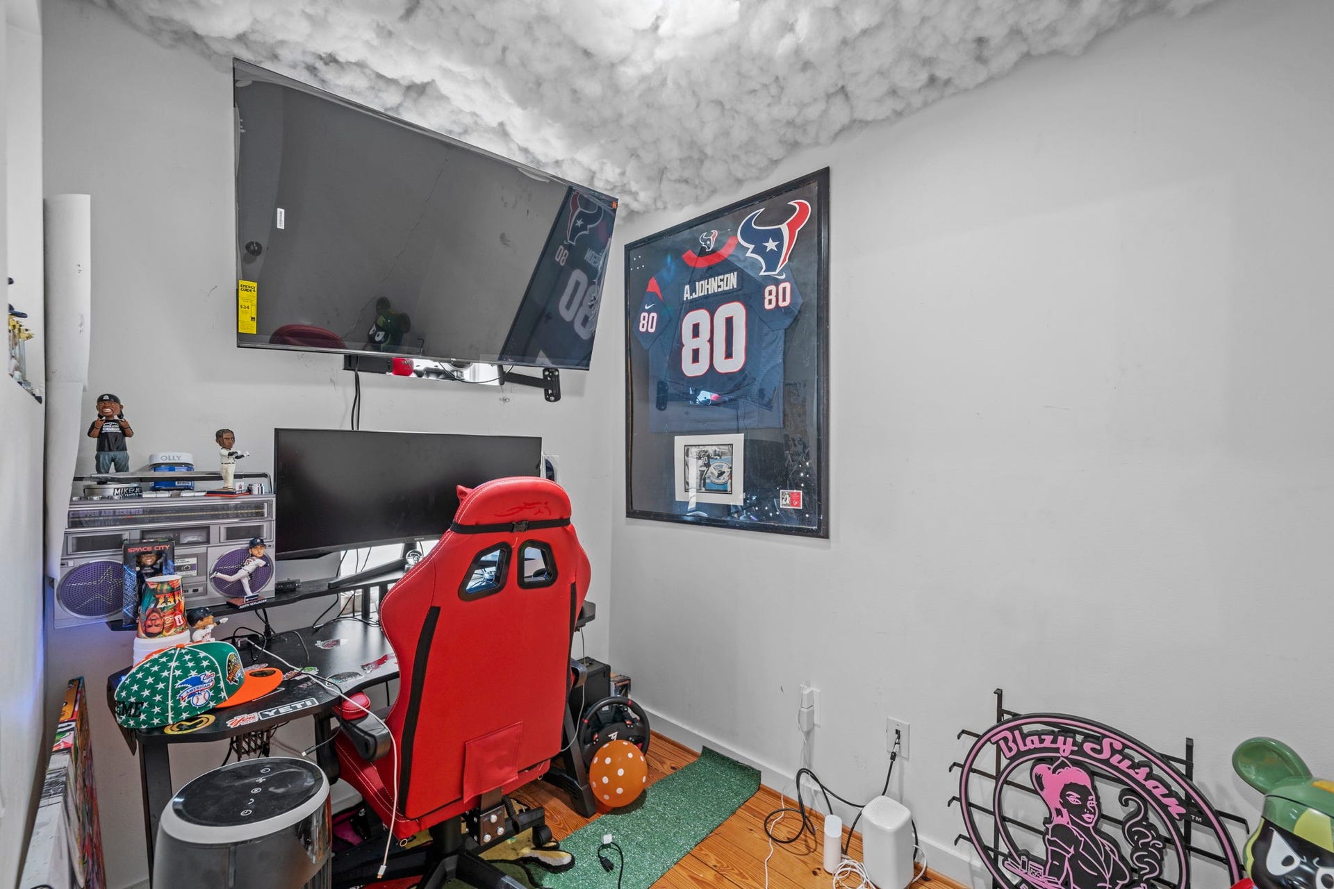 6128 Grand Boulevard, Houston, TX 77021 Office / Study