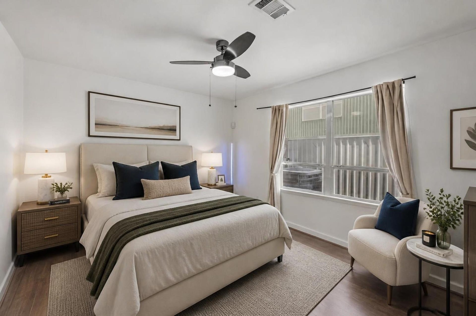 6128 Grand Boulevard, Houston, TX 77021 Bedroom. Virtually staged.