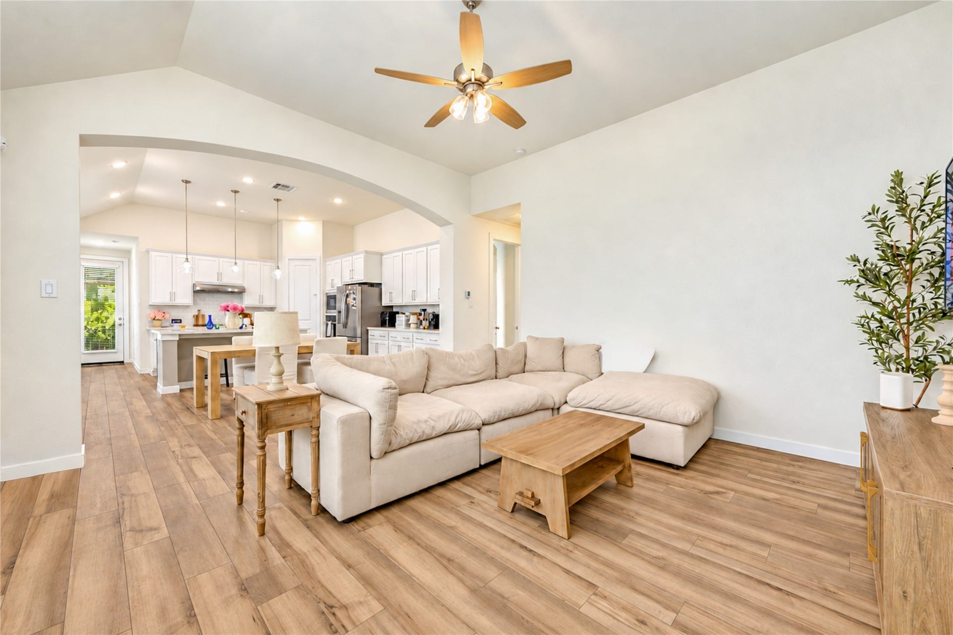 920 Pismo Creek Lane, Katy, TX 77493 920 Pismo Creek Lane, Katy, TX 77493