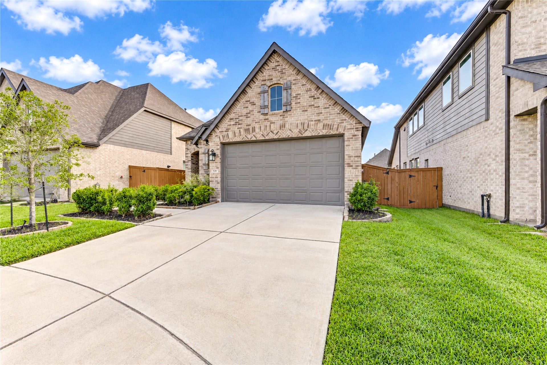 920 Pismo Creek Lane, Katy, TX 77493 920 Pismo Creek Lane, Katy, TX 77493