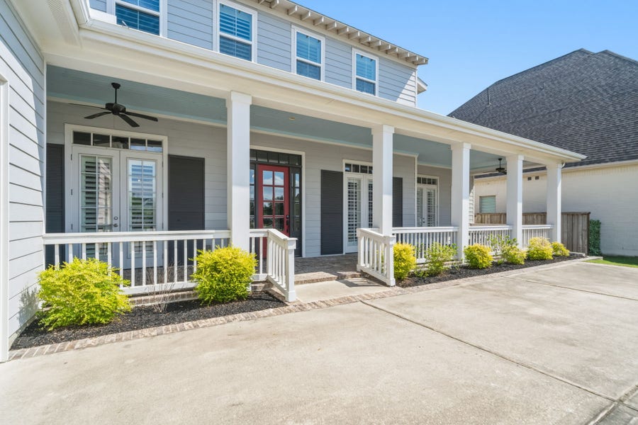 Property photo for 2303 Bottlebrush Lane, Conroe, TX