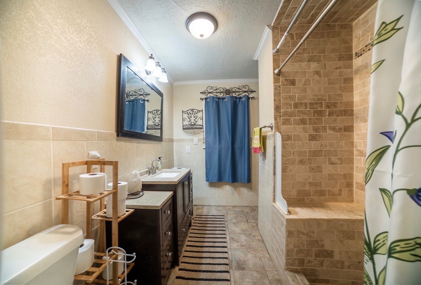 2117 Pecan Street, Dickinson, TX 77539 2117 Pecan Street, Dickinson, TX 77539