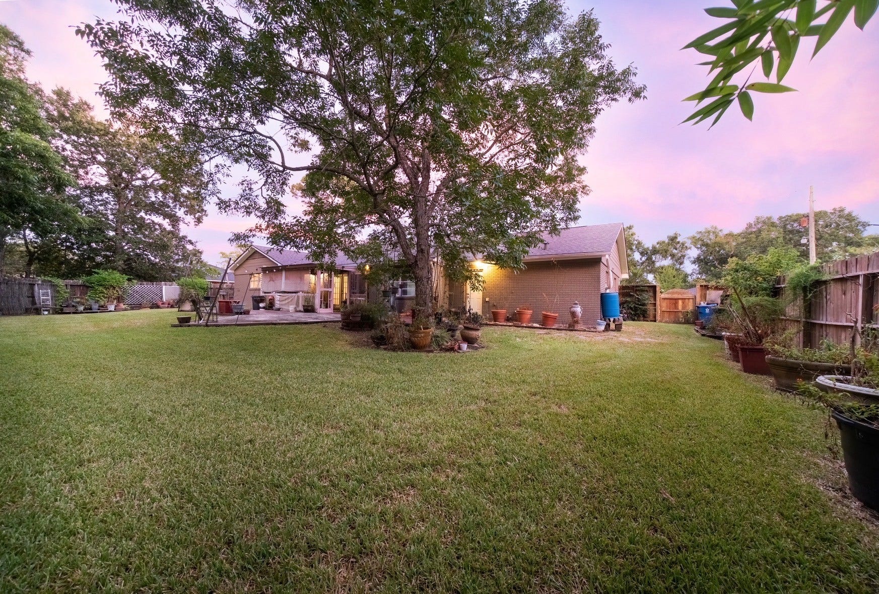 2117 Pecan Street, Dickinson, TX 77539 2117 Pecan Street, Dickinson, TX 77539