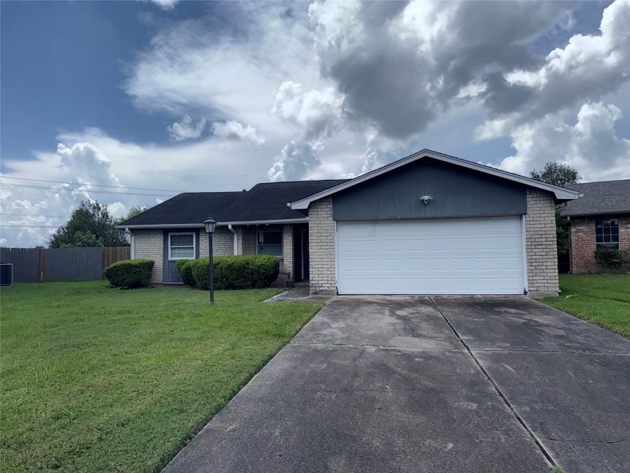 Property photo for 7003 Condor Way, Missouri City, TX