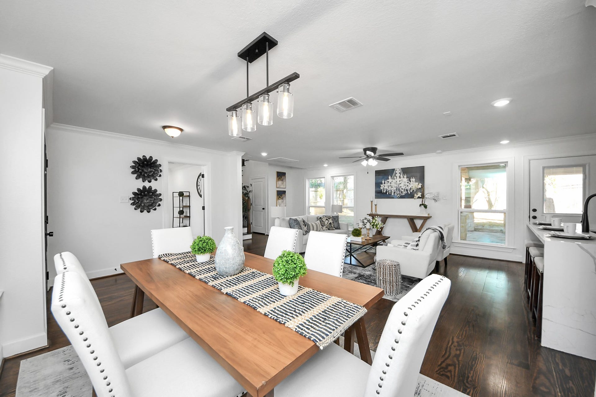 10038 Westview Drive, Houston, TX 77055