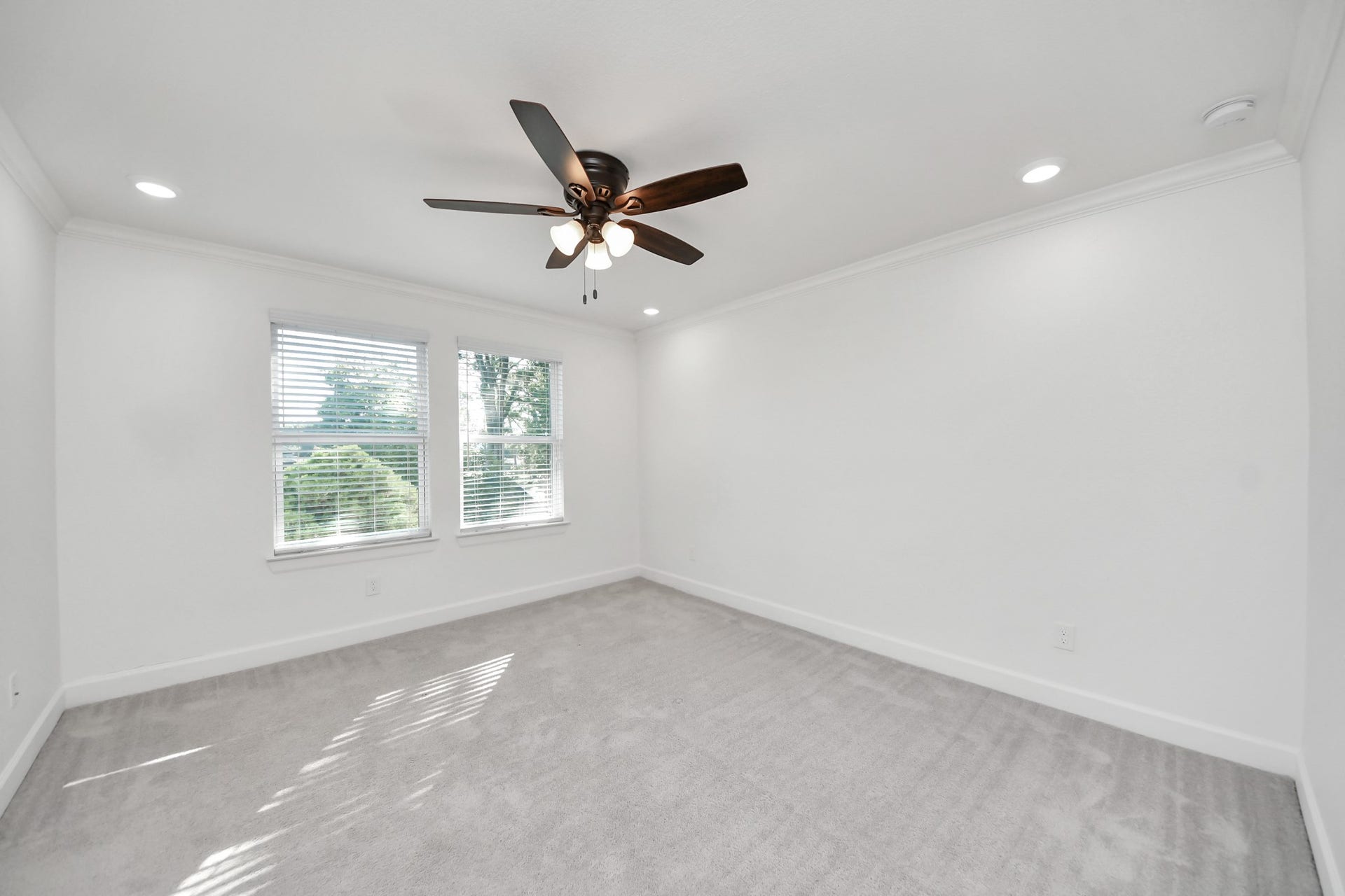 10038 Westview Drive, Houston, TX 77055