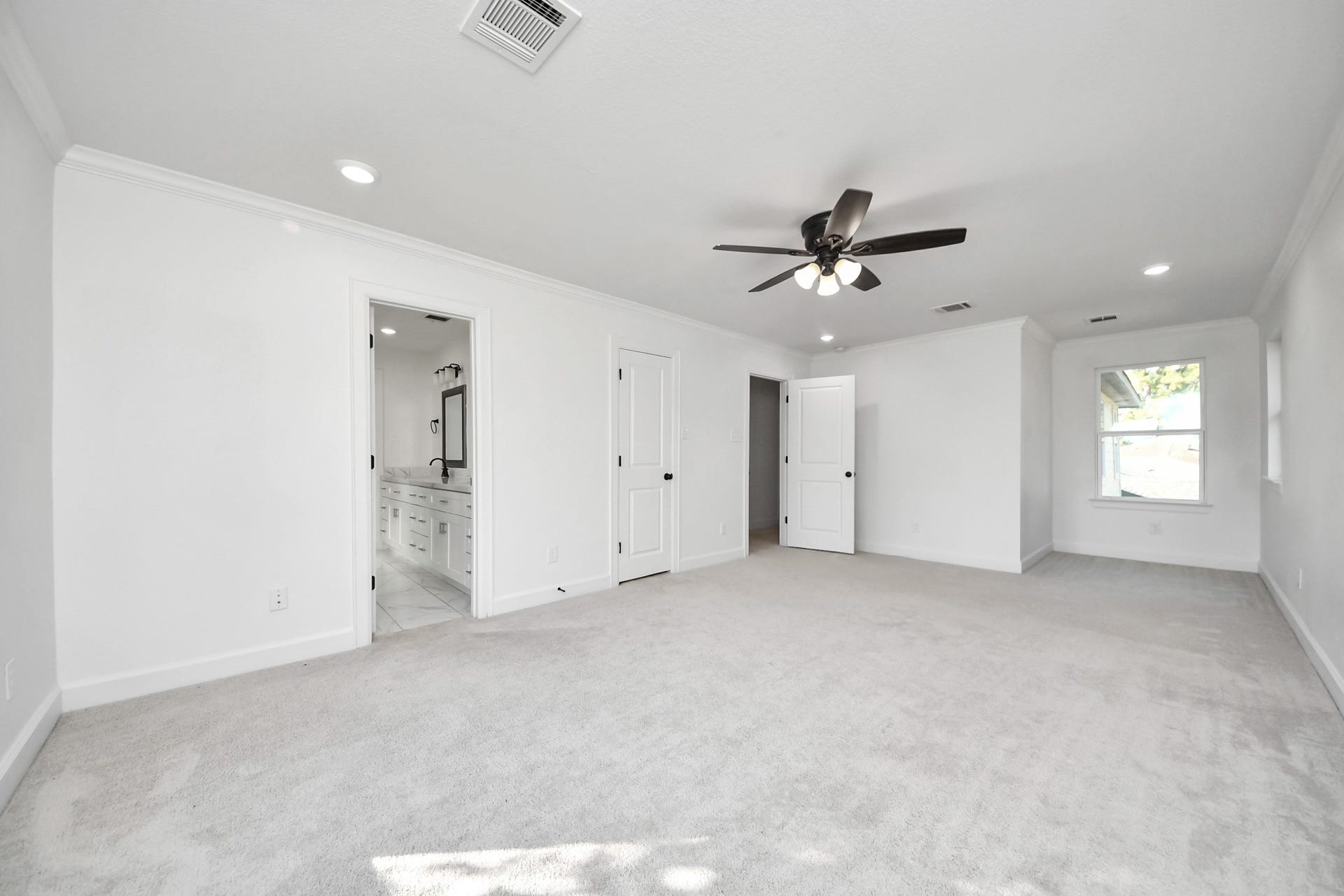 10038 Westview Drive, Houston, TX 77055