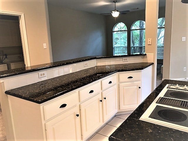 14 Tethered Vine Place, The Woodlands, TX 77382 14 Tethered Vine Place, The Woodlands, TX 77382