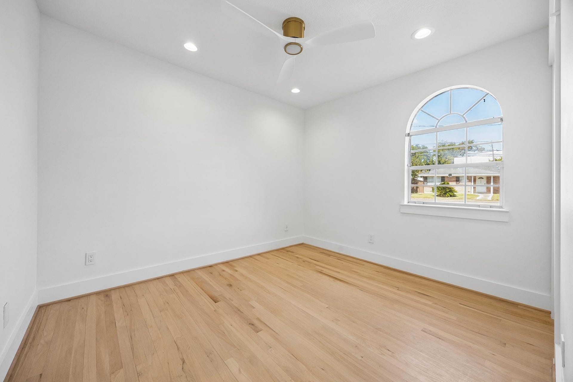 4115 Bissonnet Street, Houston, TX 77005 4115 Bissonnet Street, Houston, TX 77005