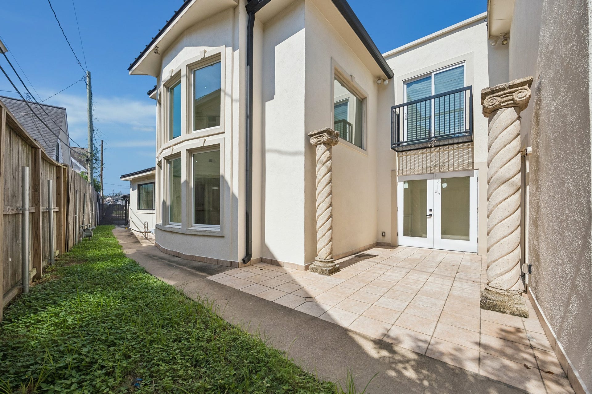 4115 Bissonnet Street, Houston, TX 77005 4115 Bissonnet Street, Houston, TX 77005