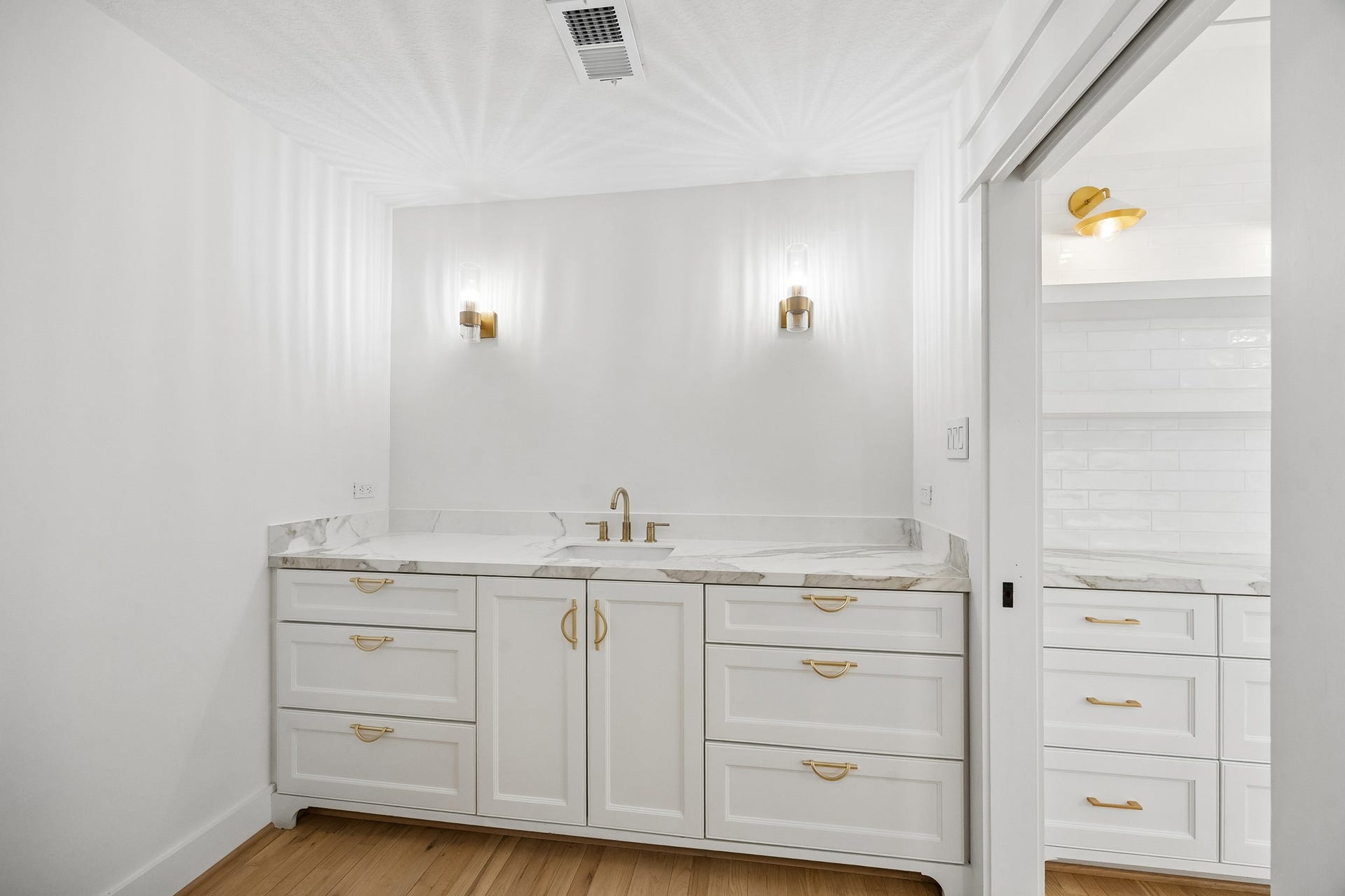 4115 Bissonnet Street, Houston, TX 77005 4115 Bissonnet Street, Houston, TX 77005