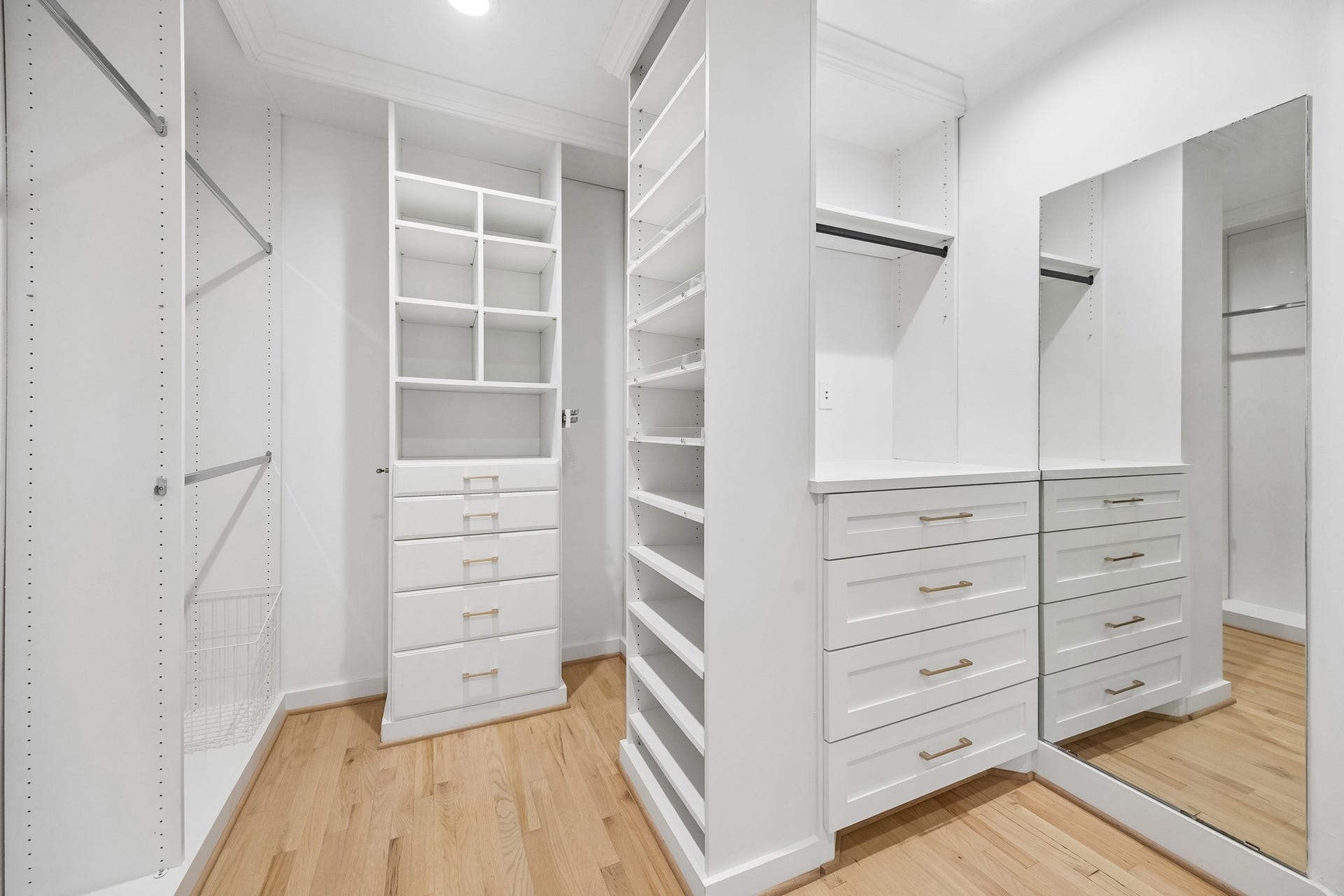 4115 Bissonnet Street, Houston, TX 77005 4115 Bissonnet Street, Houston, TX 77005