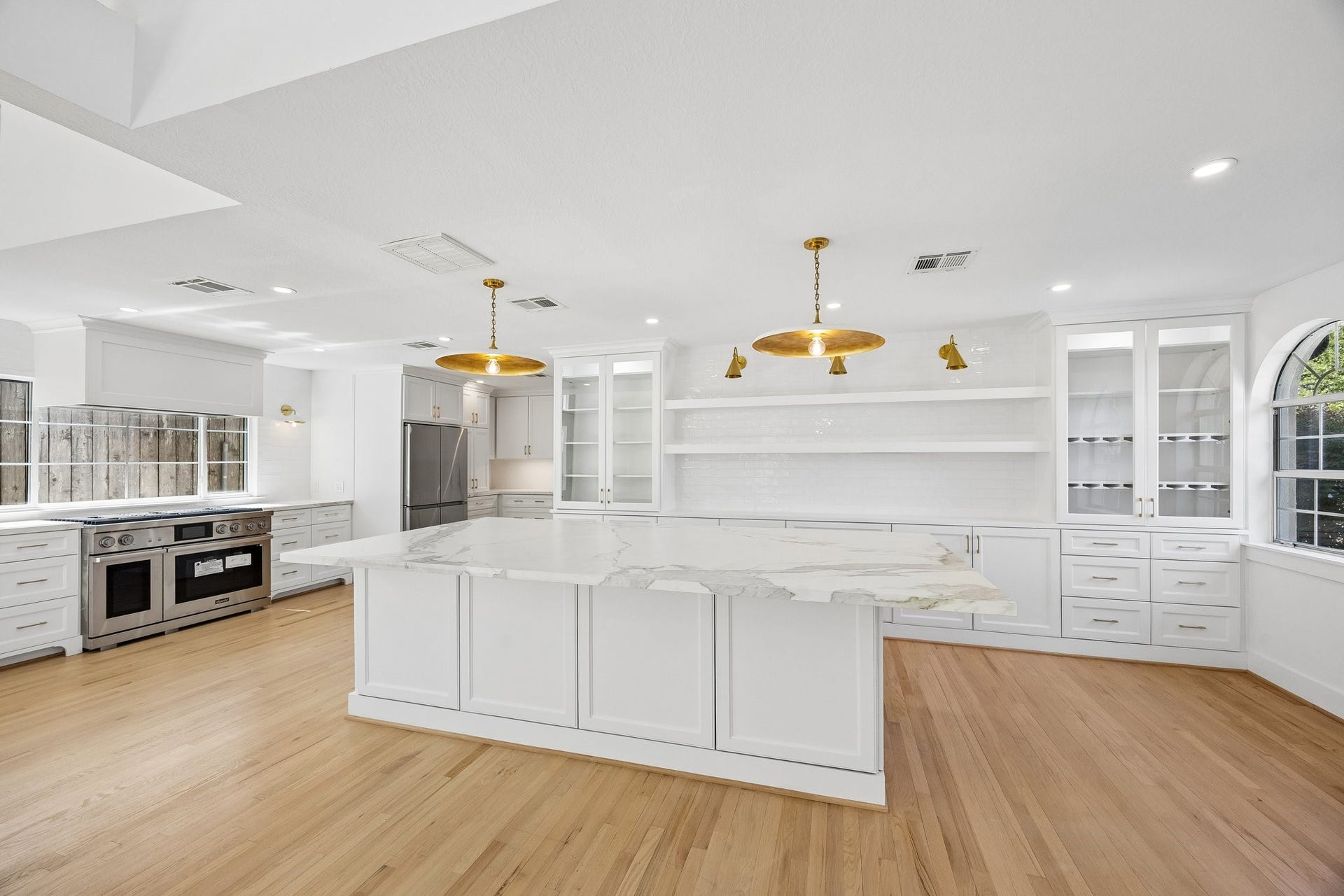 4115 Bissonnet Street, Houston, TX 77005 4115 Bissonnet Street, Houston, TX 77005