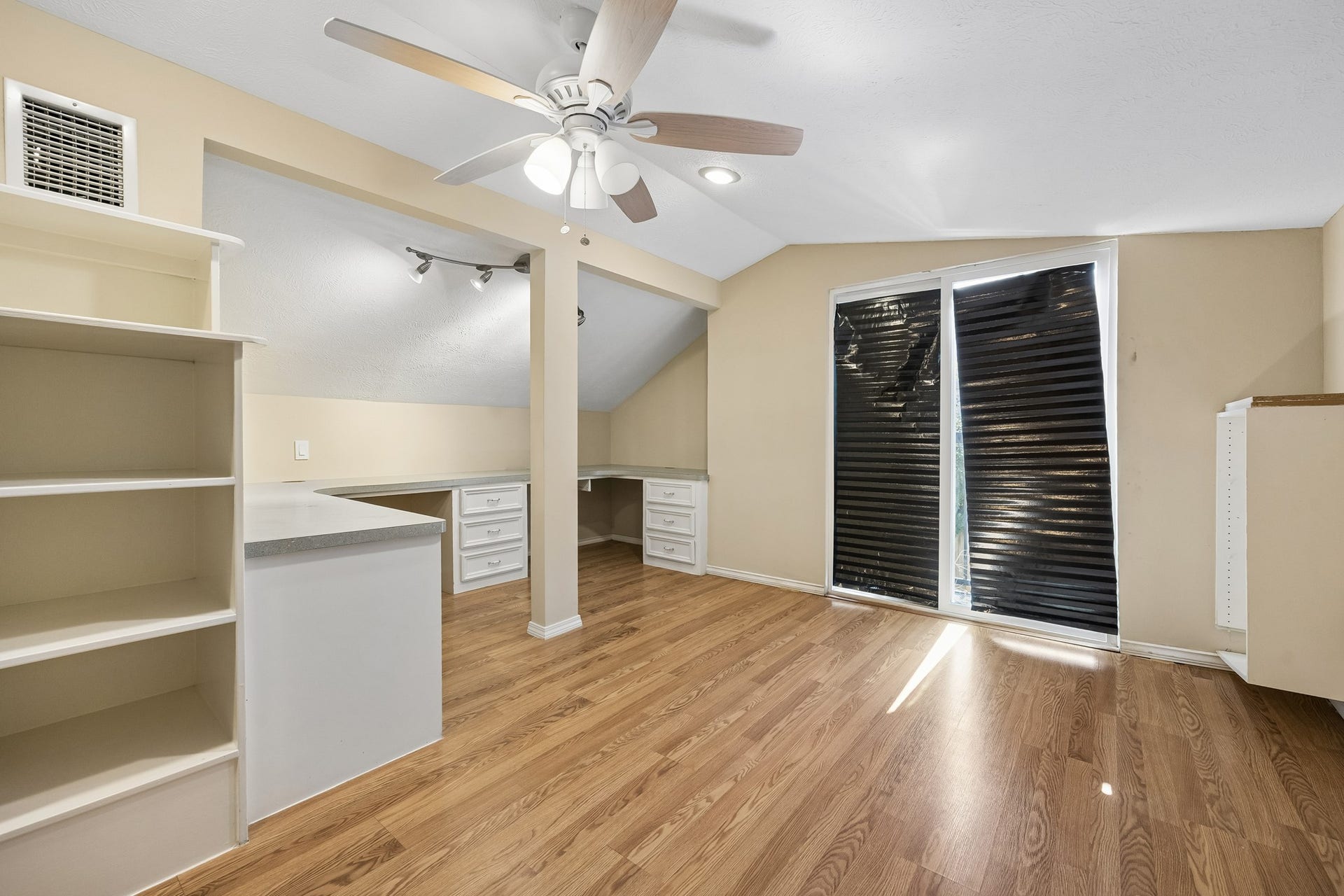 4115 Bissonnet Street, Houston, TX 77005 4115 Bissonnet Street, Houston, TX 77005