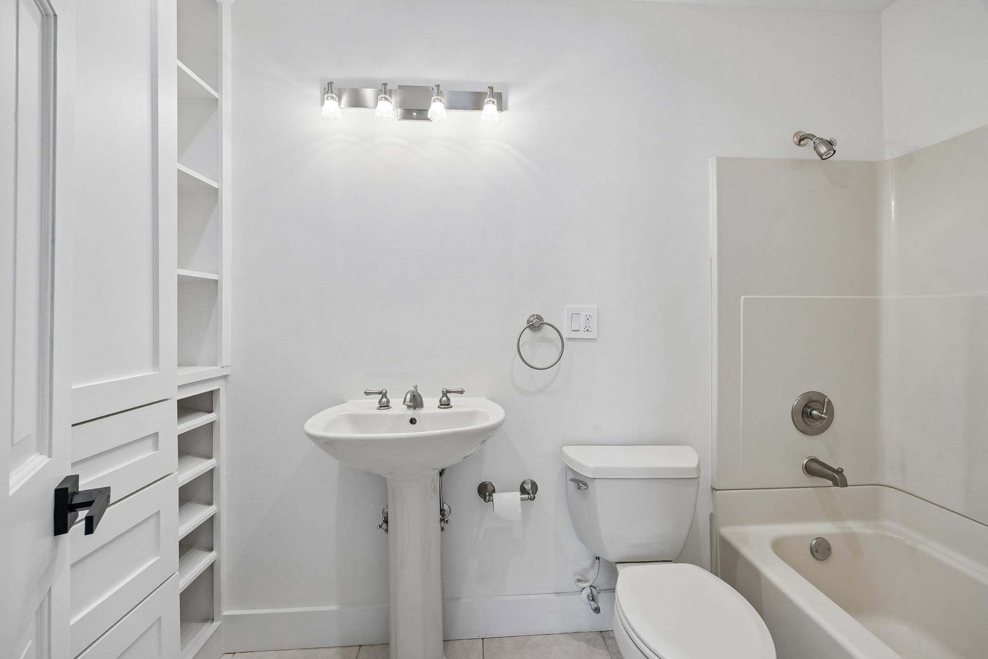 4115 Bissonnet Street, Houston, TX 77005 4115 Bissonnet Street, Houston, TX 77005