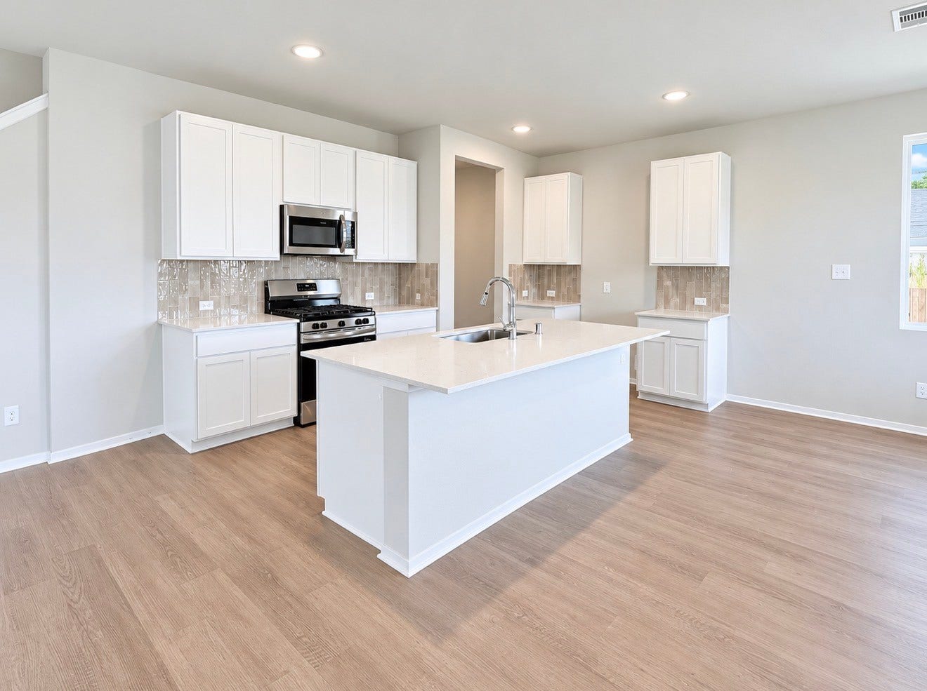 kitchen and dining room representative photo