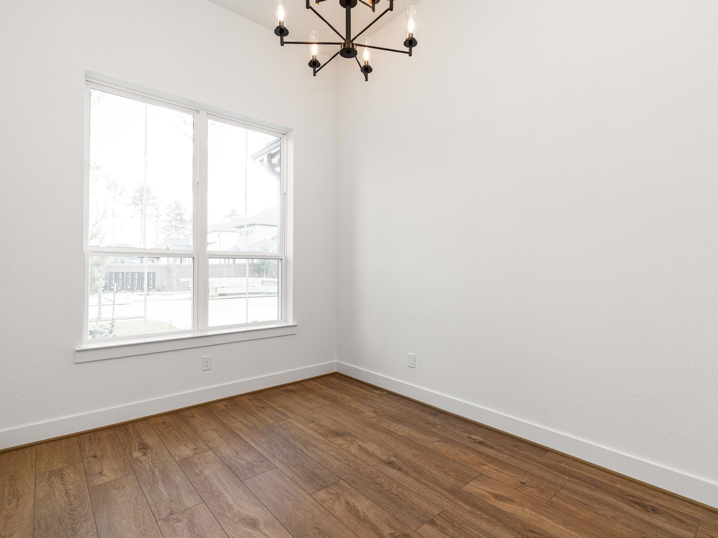 29818 Amber Brook Drive, Magnolia, TX 77354 Woodhavyn_Fenton_Classic_13_Bed Room_01