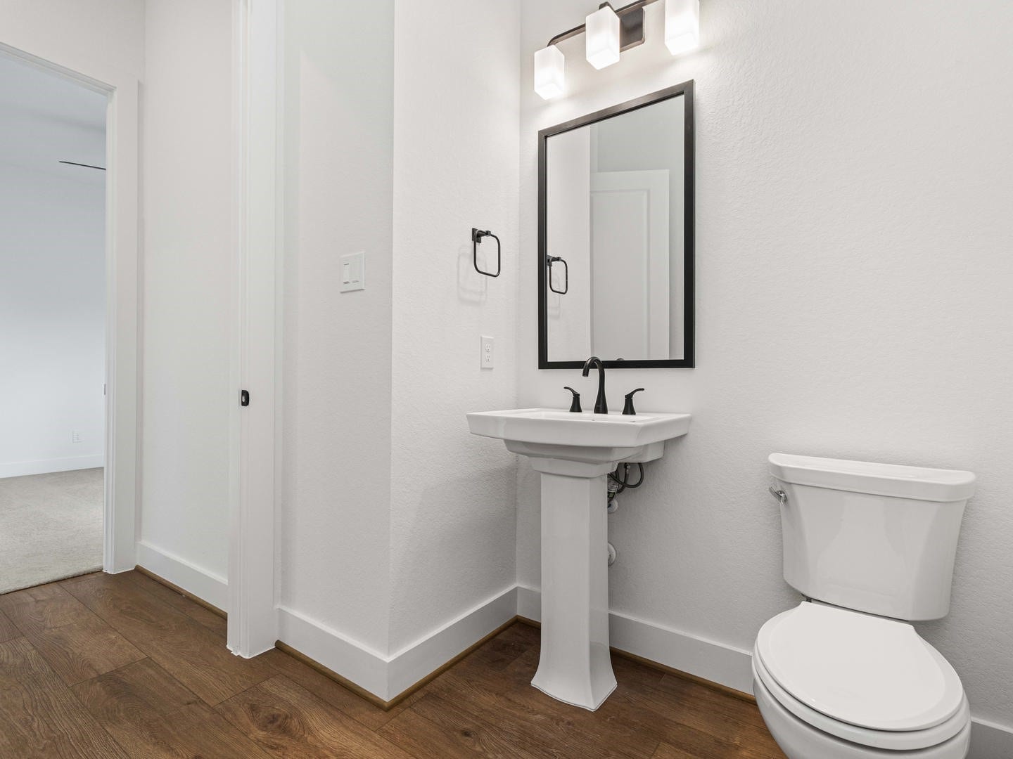 29818 Amber Brook Drive, Magnolia, TX 77354 Woodhavyn_Fenton_Classic_13_Bath Room_06