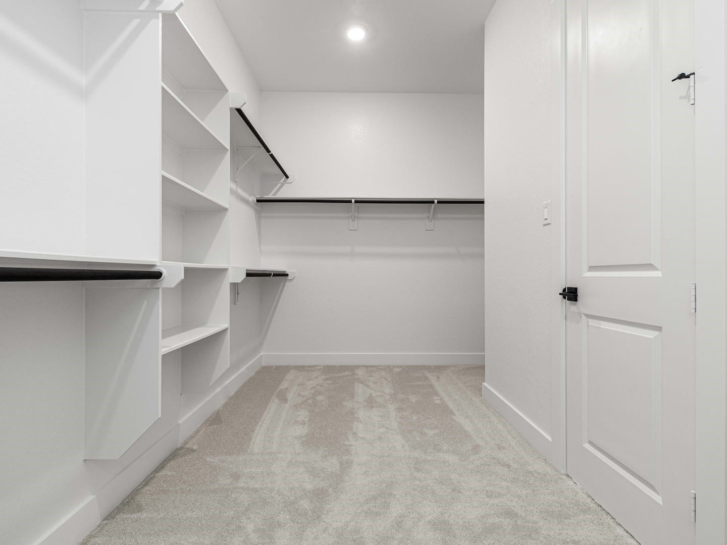 29818 Amber Brook Drive, Magnolia, TX 77354 Woodhavyn_Fenton_Classic_13_Primary Closet_01
