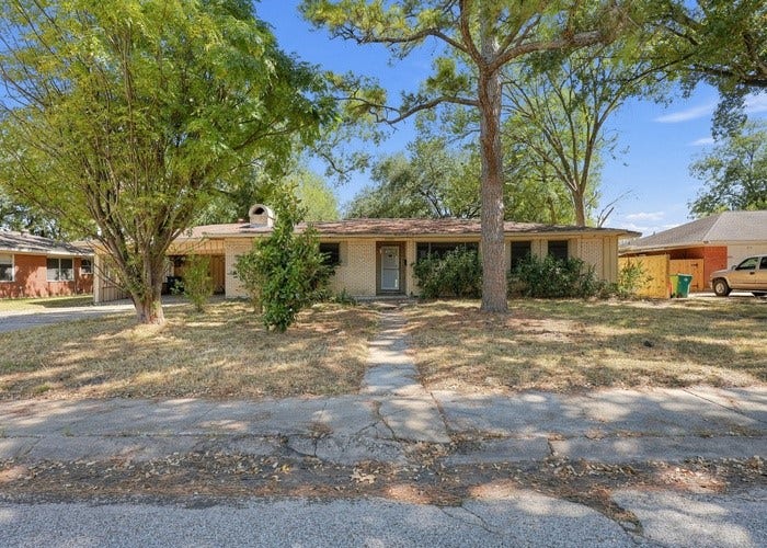 2109 Oaks Drive, Pasadena, TX 77502