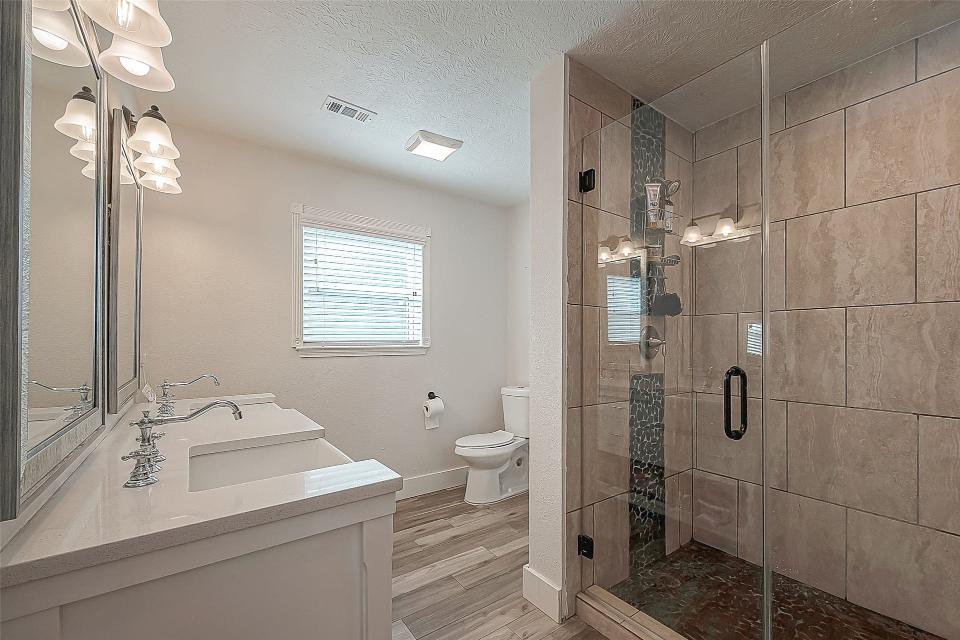 9502 Bob White Drive, Houston, TX 77096 9502 Bob White Drive, Houston, TX 77096