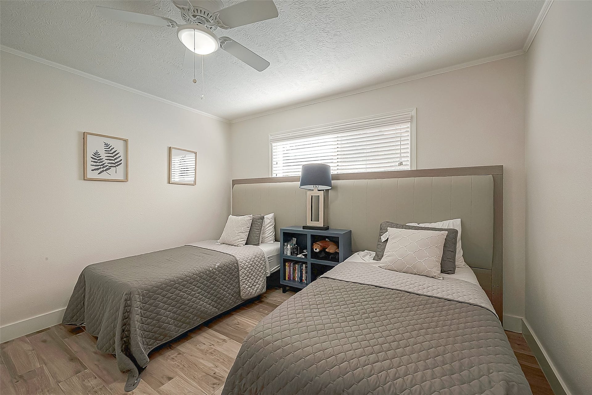 9502 Bob White Drive, Houston, TX 77096 9502 Bob White Drive, Houston, TX 77096