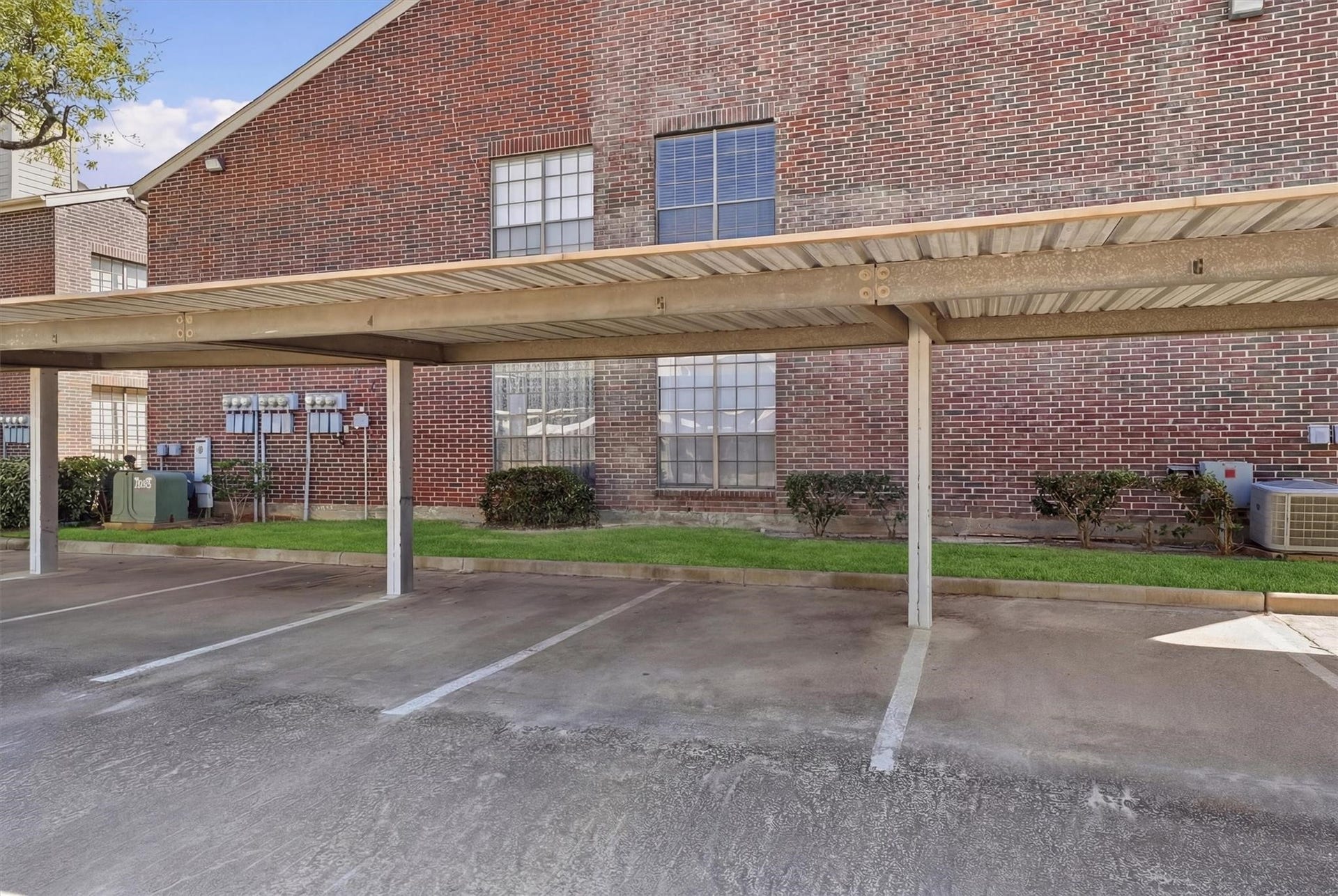 8055 Cambridge Street, #5, Houston, TX 77054 8055 Cambridge Street, #5, Houston, TX 77054