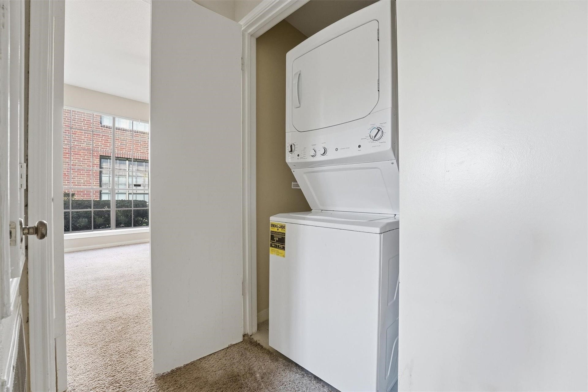 8055 Cambridge Street, #5, Houston, TX 77054 8055 Cambridge Street, #5, Houston, TX 77054