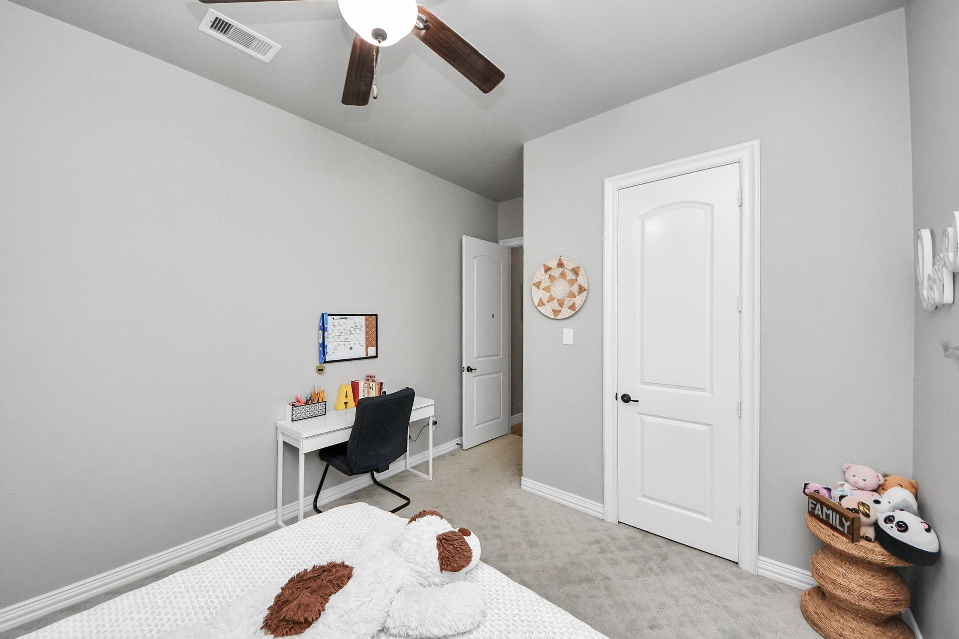 143 Pronghorn Place, Montgomery, TX 77316 Bedroom 3
