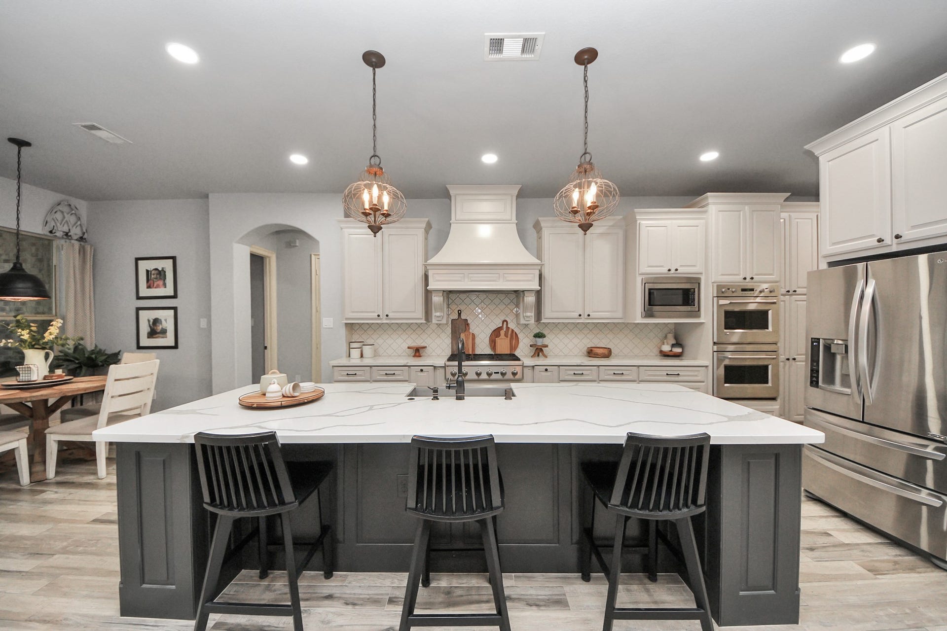 143 Pronghorn Place, Montgomery, TX 77316 Custom kitchen cabinets
