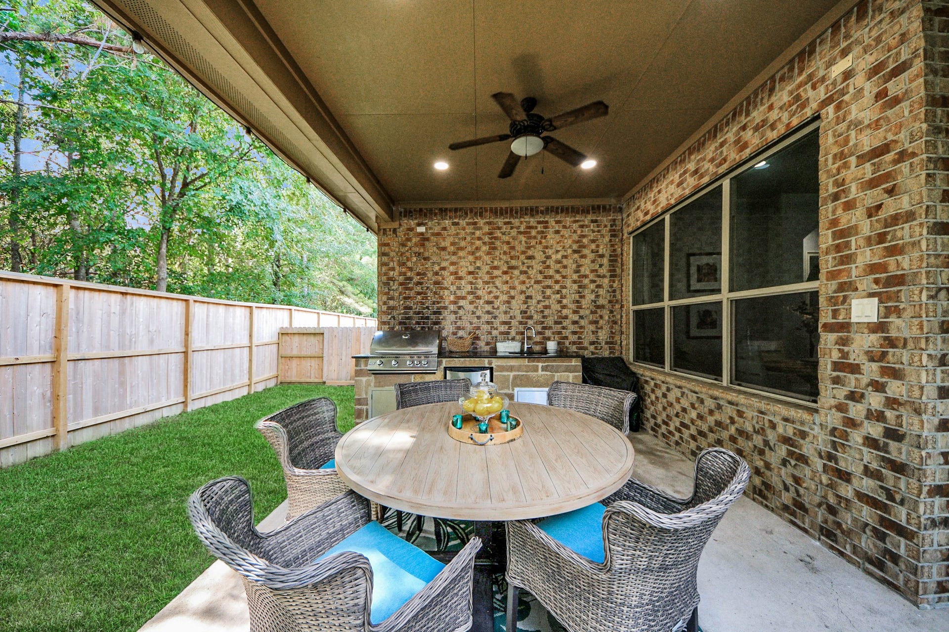 143 Pronghorn Place, Montgomery, TX 77316 Terrace