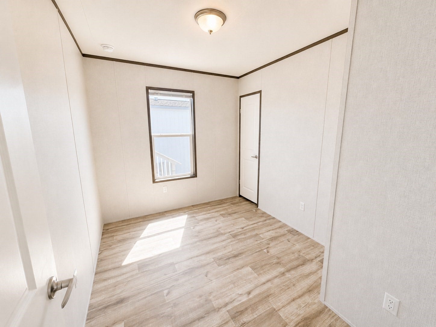 6220 Katy Hockley Road, #46, Katy, TX 77493 Step into this charming and inviting bedroom, offering the perfect blend of comfort and versatility! Featuring beautiful wood-look flooring, soft neutral tones, and natural light, this cozy space is ready to make your own. Whether you envision a relaxing bedroom, welcoming guest room, or productive home office, this versatile space offers endless possibilities to fit your lifestyle!