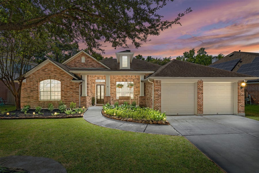 Property photo for 12922 Coopers Hawk Drive, Houston, TX