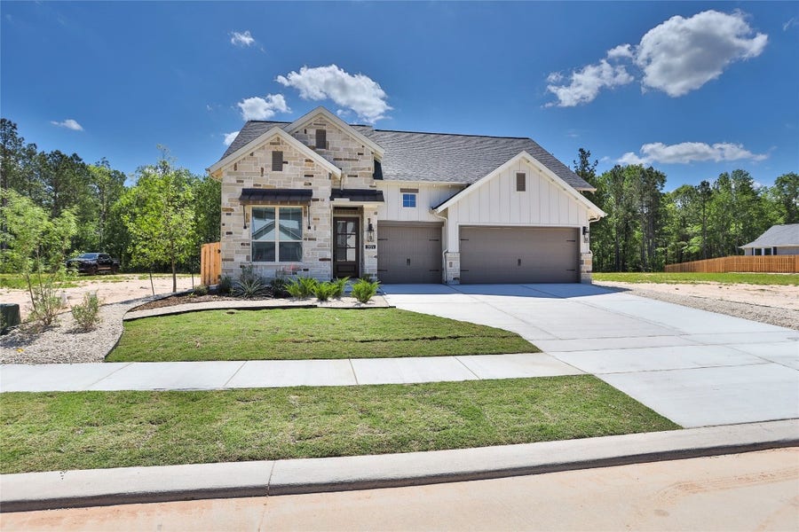 Property photo for 1934 Langford Street, Montgomery, TX