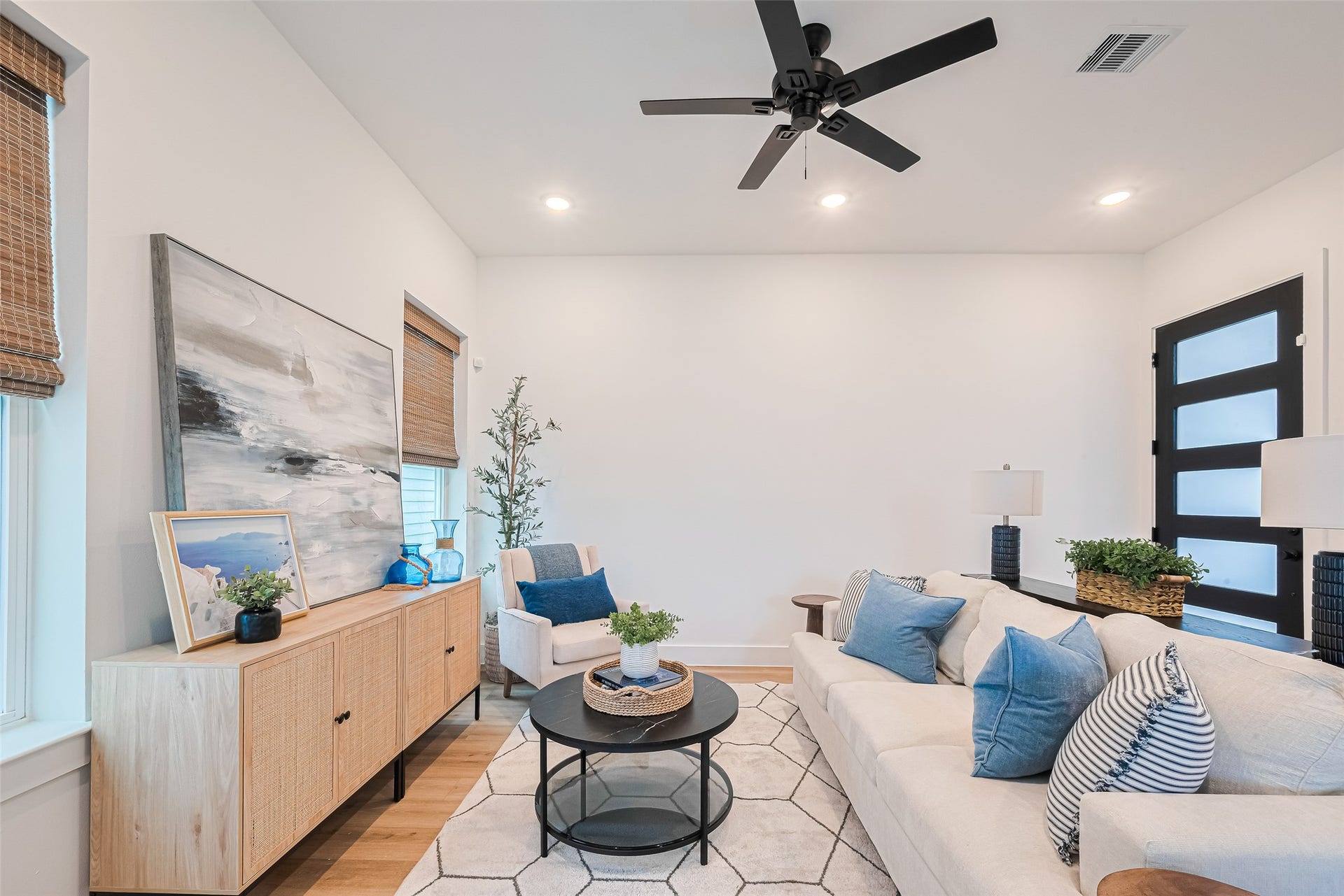 5914 Shelburne Unit A and B Street, Humble, TX 77396 Previous development. For marketing purposes only.