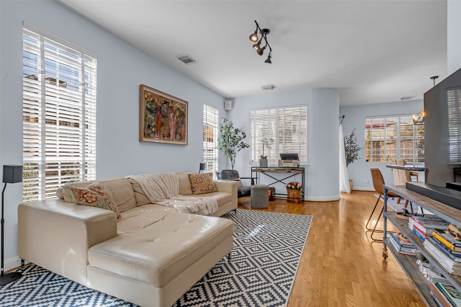 601 Lester Street, Houston, TX 77007 601 Lester Street, Houston, TX 77007