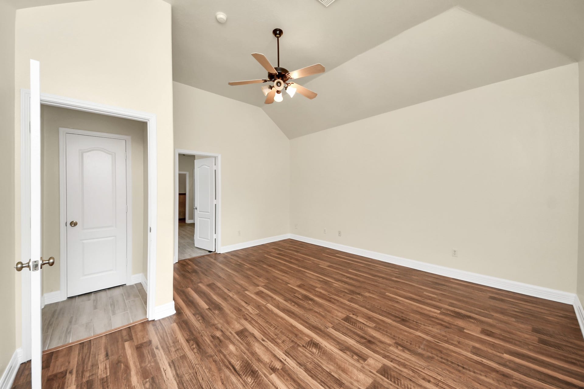 214 Willards Way, Stafford, TX 77477 214 Willards Way, Stafford, TX 77477