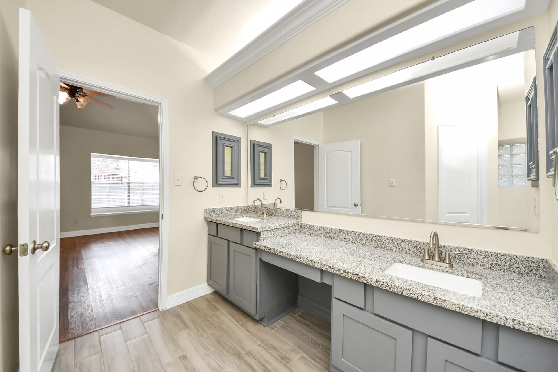 214 Willards Way, Stafford, TX 77477 214 Willards Way, Stafford, TX 77477