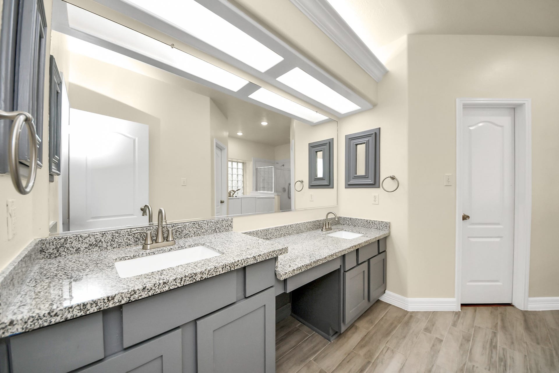 214 Willards Way, Stafford, TX 77477 214 Willards Way, Stafford, TX 77477