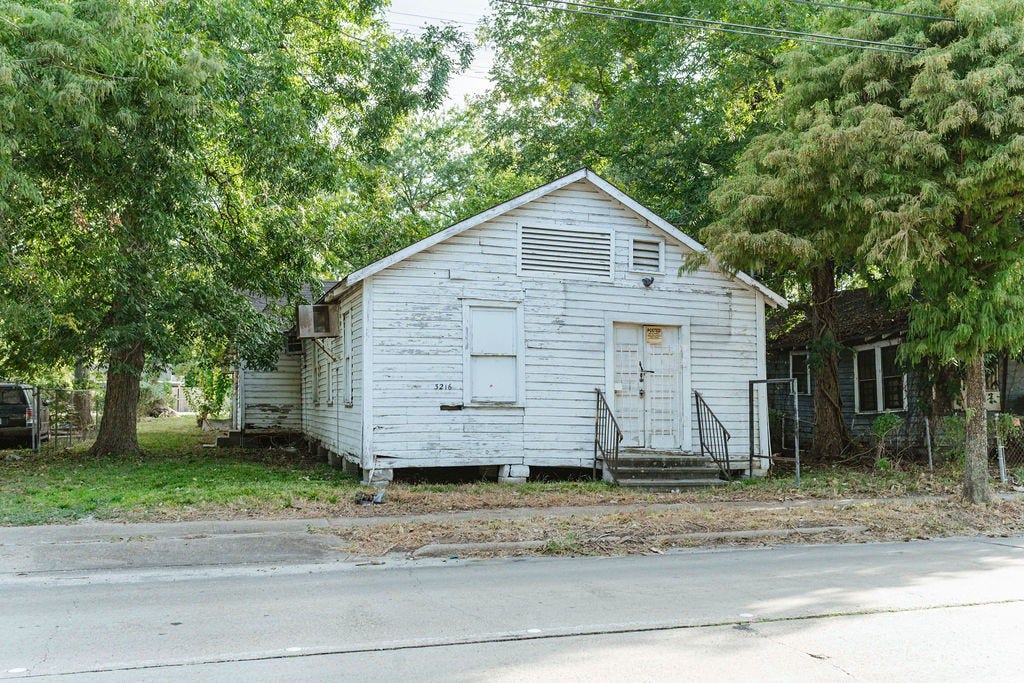 3216 Collingsworth Street, Houston, TX 77026 3216 Collingsworth Street, Houston, TX 77026