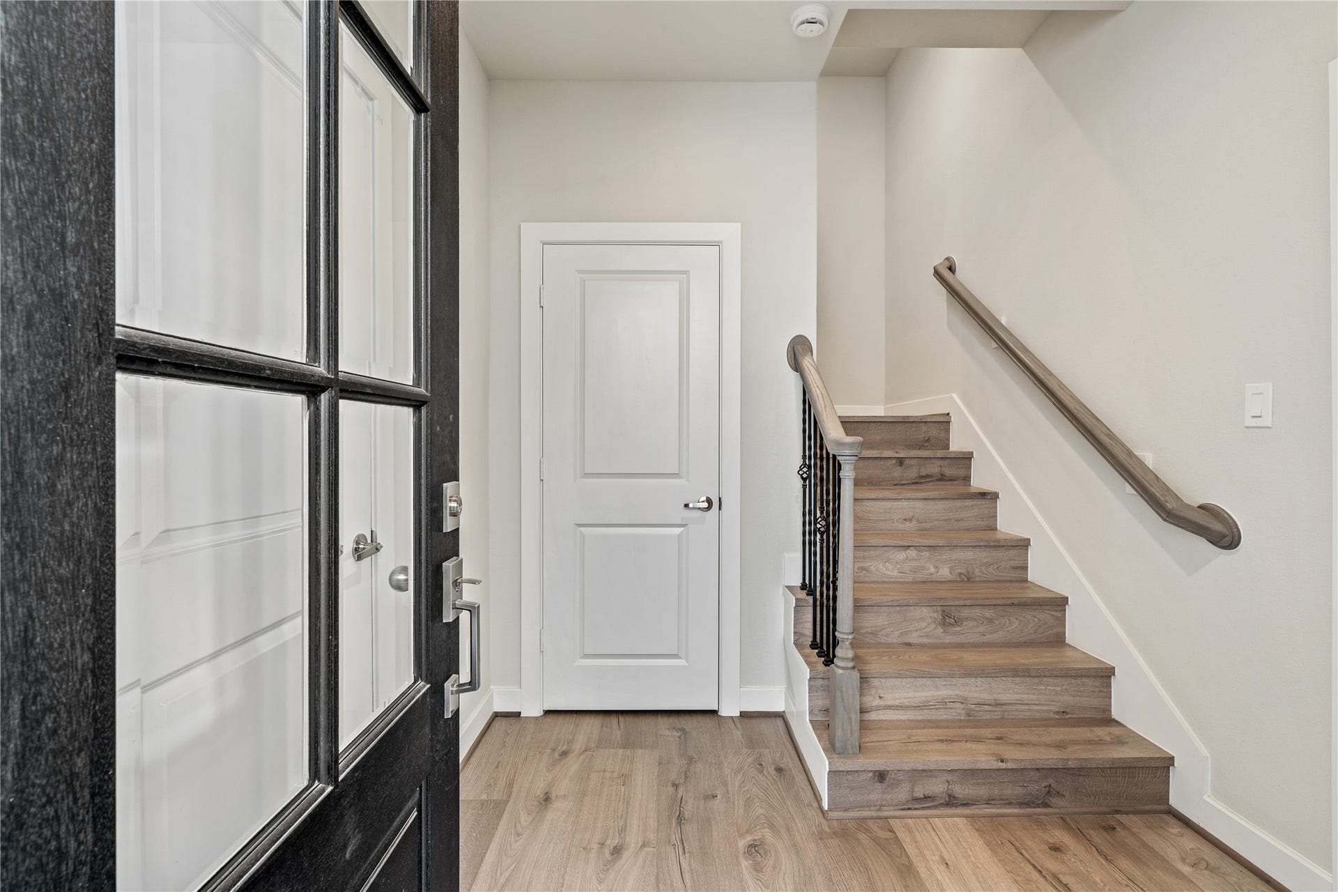 3916 Willowbend Point Drive, Houston, TX 77025 Representative entrance photo. Layout and selections may vary.