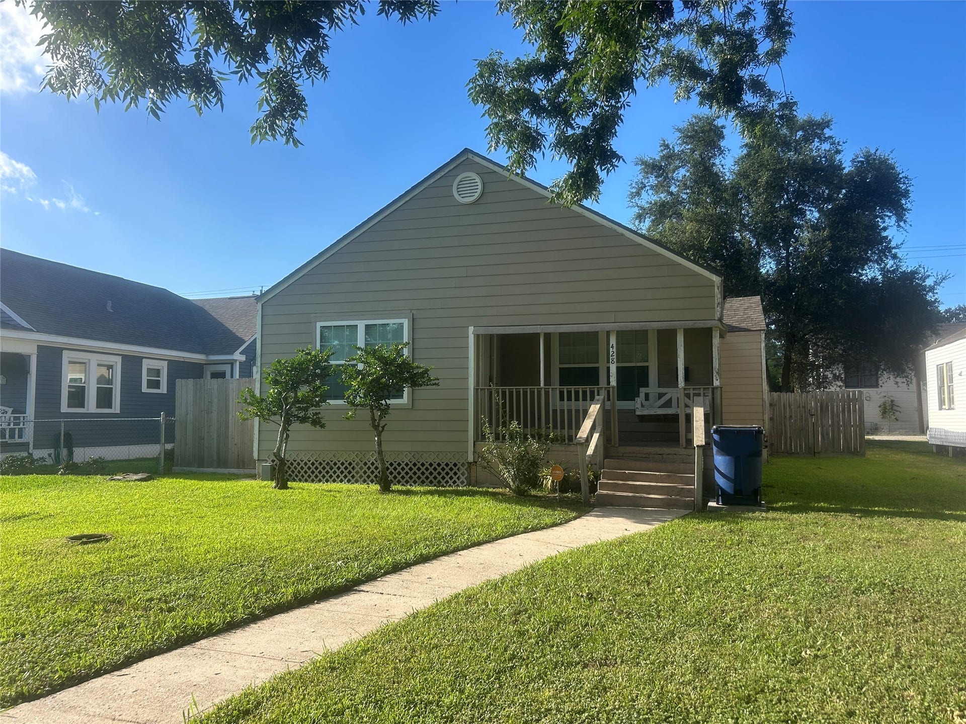 428 10th Avenue North, Texas City, TX 77590 428 10th Avenue North, Texas City, TX 77590