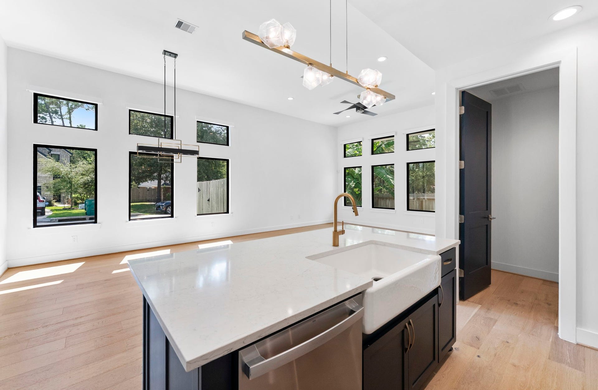 15 Honeycomb Ridge Place, The Woodlands, TX 77380 15 Honeycomb Ridge Place, The Woodlands, TX 77380