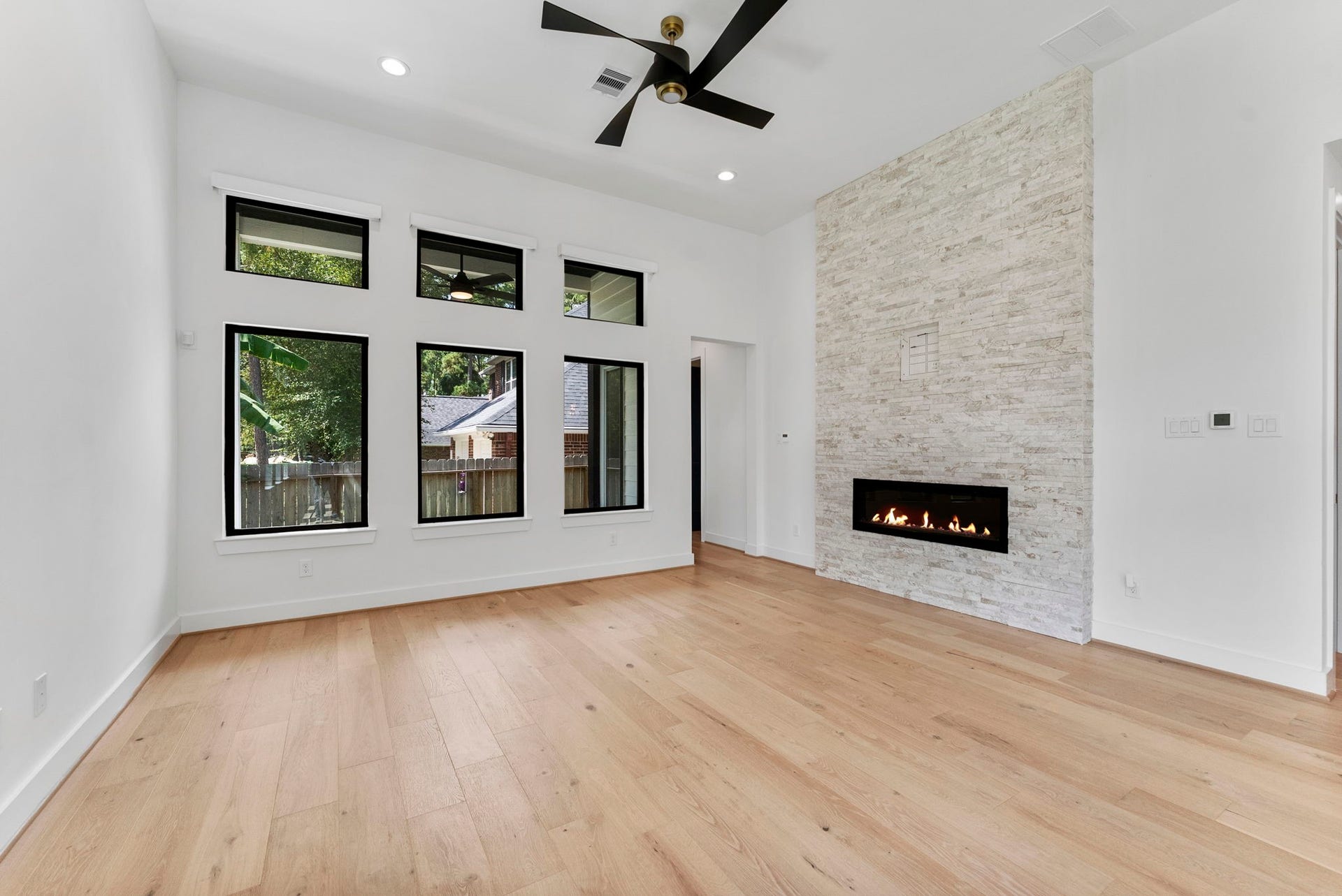 15 Honeycomb Ridge Place, The Woodlands, TX 77380 15 Honeycomb Ridge Place, The Woodlands, TX 77380