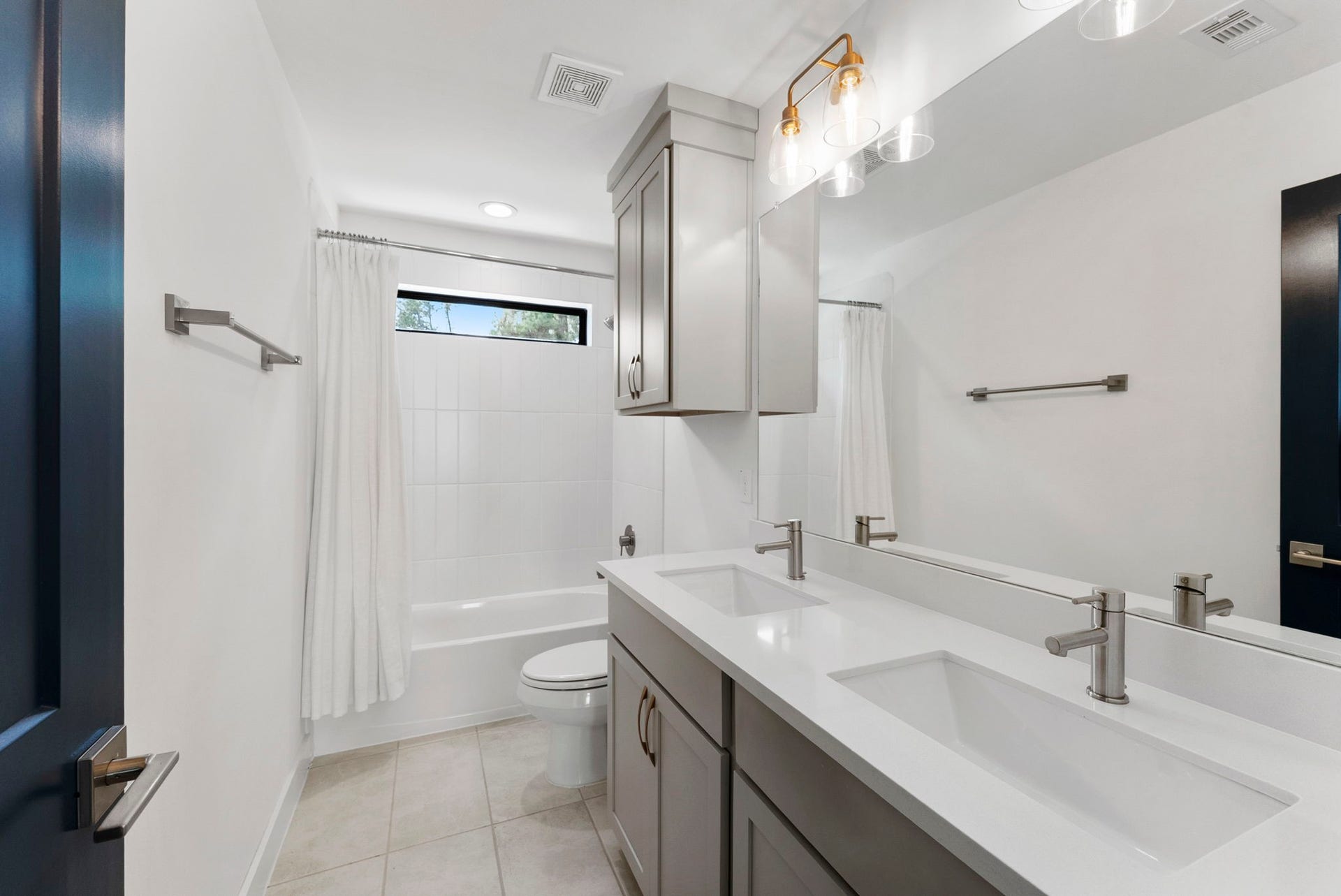 15 Honeycomb Ridge Place, The Woodlands, TX 77380 15 Honeycomb Ridge Place, The Woodlands, TX 77380