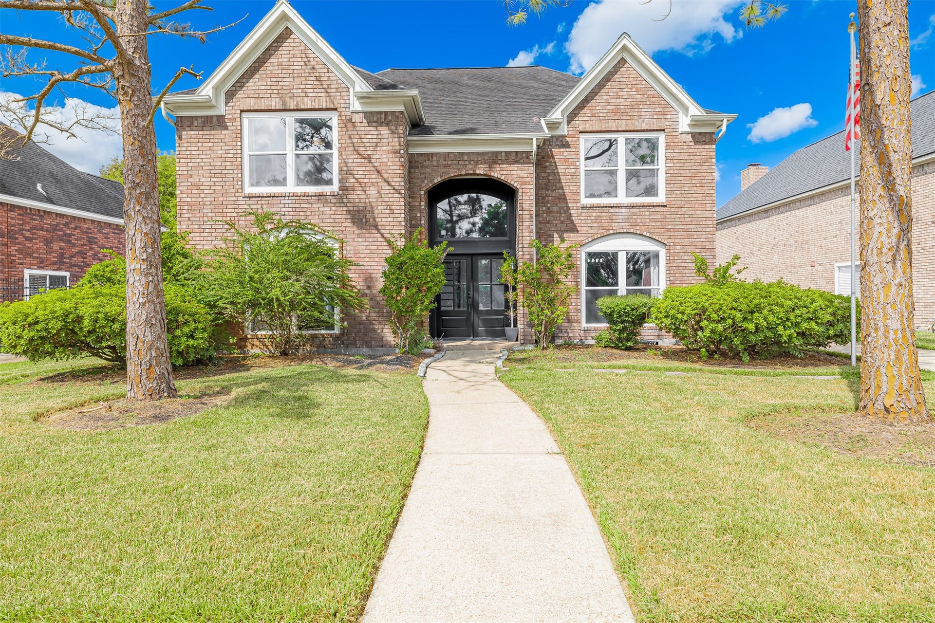 2822 Manion Dr
