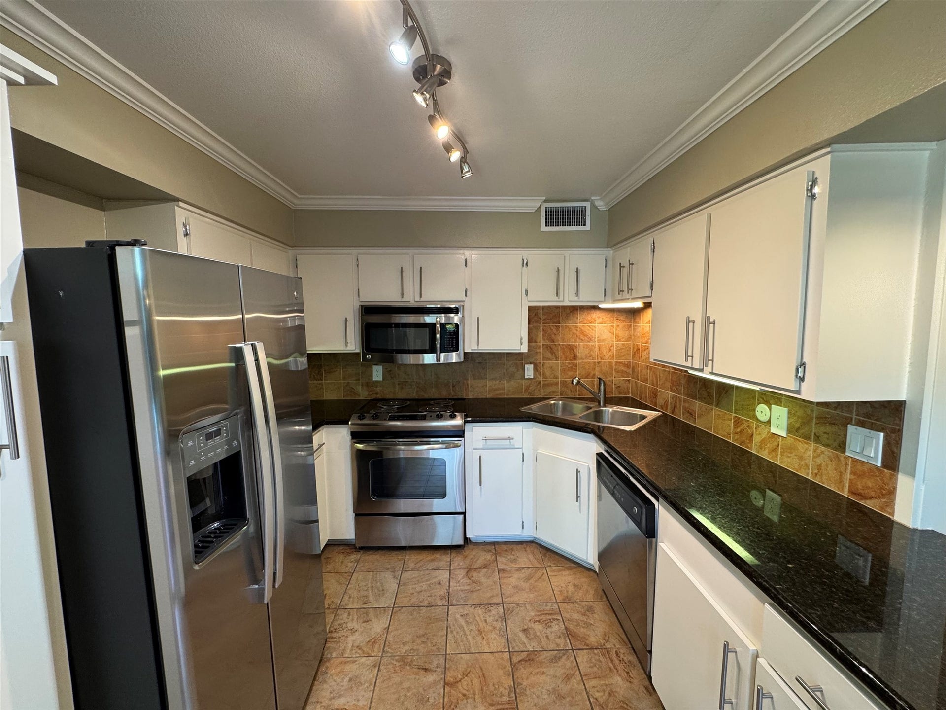 10220 Memorial Drive, #L155, Houston, TX 77024